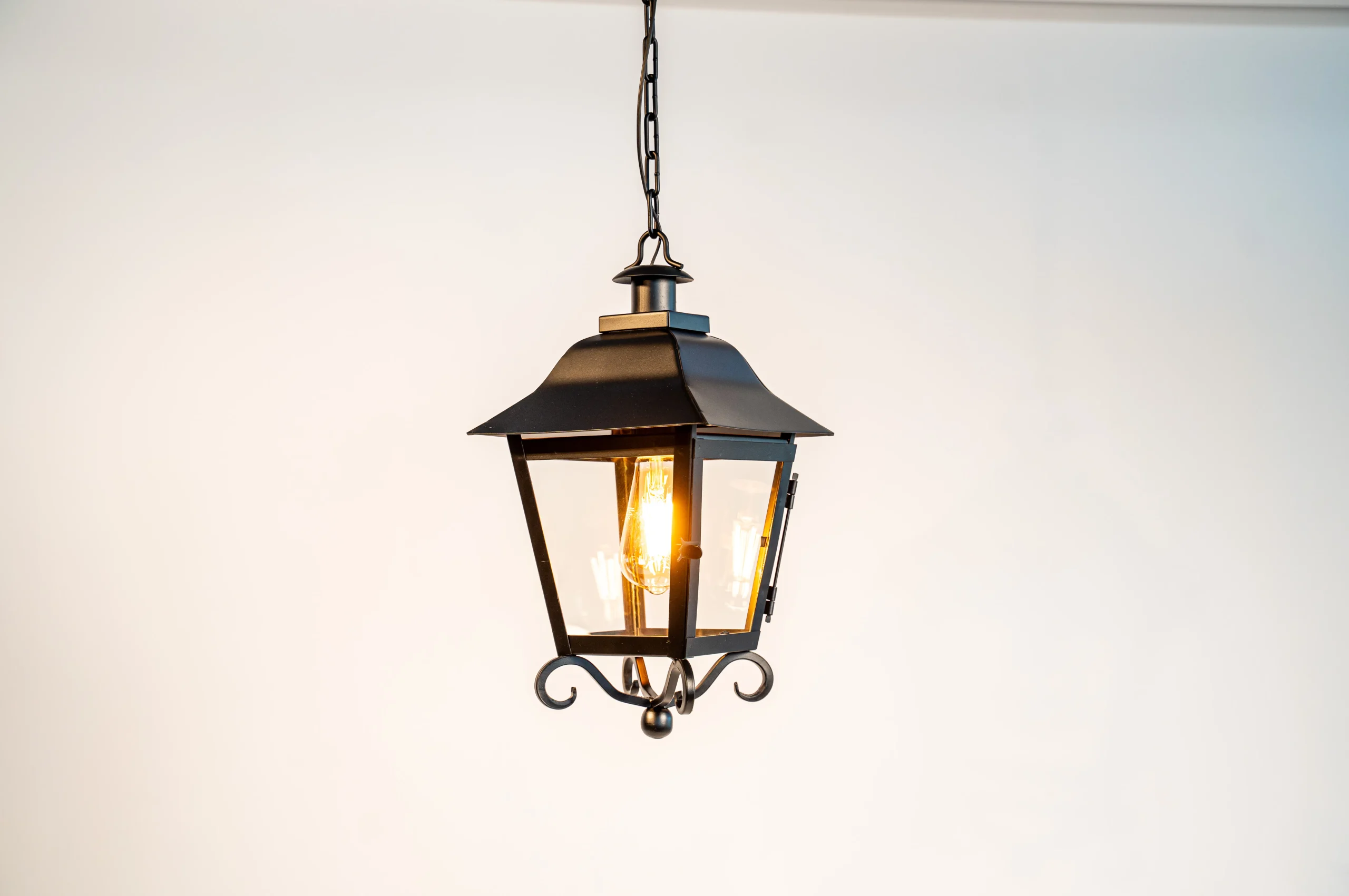 Farol Georgeano de colgar con cadena